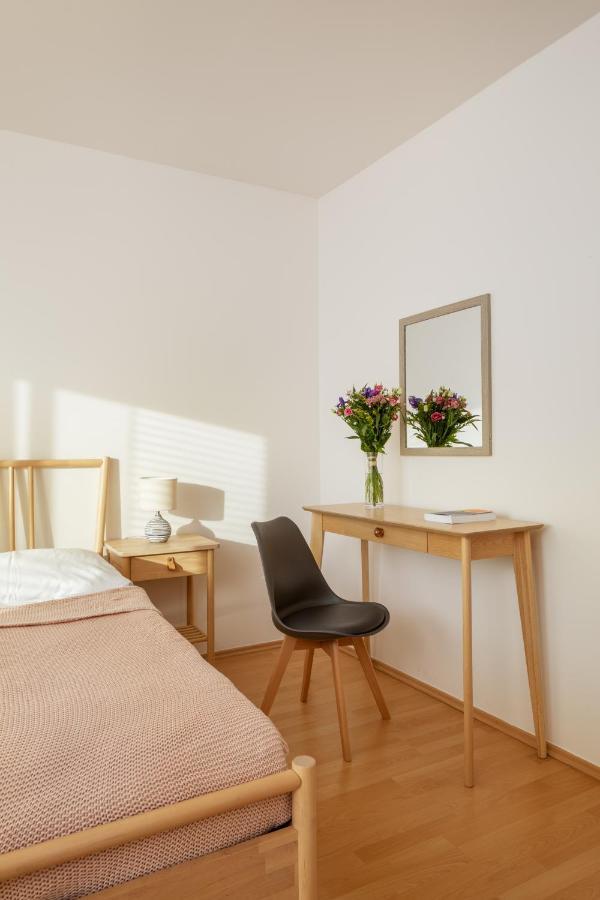 Sunny Apartment In Modrany By Prague Days Kültér fotó